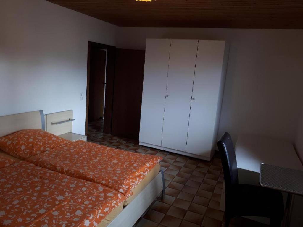 Karl-Stieler-Str. One Room In A 2 Room Appartment ; Lot Space Брукмюль Экстерьер фото